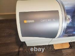 Machine de fraisage dentaire Sirona CEREC MC XL pour laboratoire dentaire CAD/CAM et scanner Omnicam